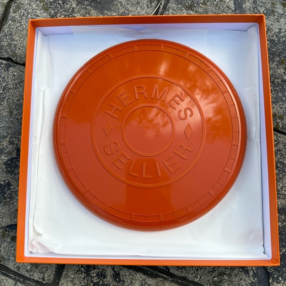 🆒 HERMÈS Dog pet toy Flying Disc-Frisbee. Great for a gift or office. - Picture 1 of 10